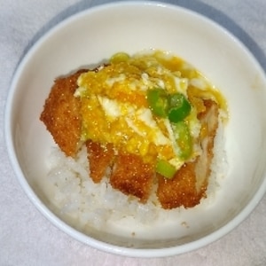 お惣菜チキンカツで親子カツ丼